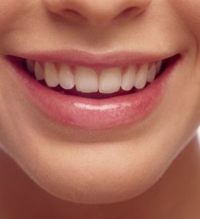 NHỮNG NGƯỜI KHÁC CÓ BIẾT TÔI ĐANG MANG  RĂNG CẤY GHÉP TRONG MIỆNG KHÔNG ?