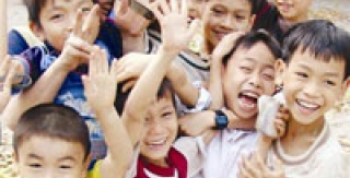 Bệnh răng miệng ở trẻ em và những vấn đề liên quan